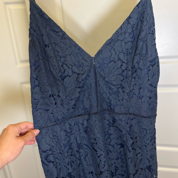 ASTR The Label lace v-neck blue Large sheath dress - Picture 5 of 6